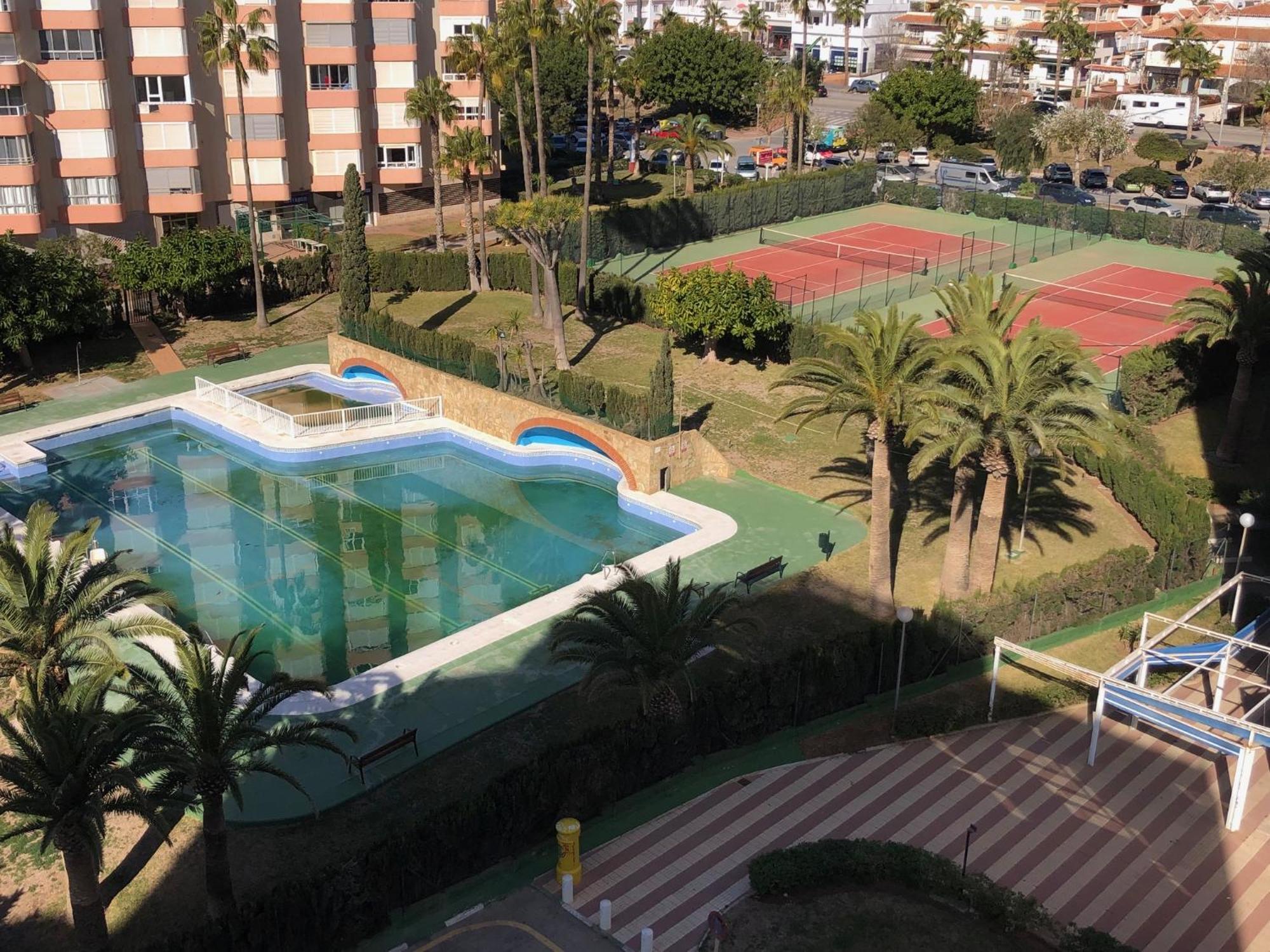 Apartamento Estudio Mar En Calma, Primera Linea De Playa Con Vistas Al Mar Torrox